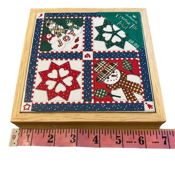Hallmark Winter Tile Patchwork Trivet Christmas Kitchen Decor Friend Teacher Gif - Picture 4 of 5